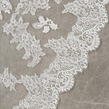 Lace Wedding VEIL 85 : Cymbeline Paris