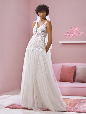 Robe de Mariée CHAKA White One Collection 2020 | Boutique Paris