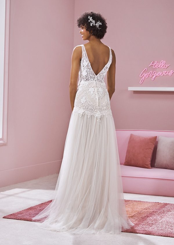 Robe de Mariée CHAKA White One Collection 2020 | Boutique Paris Robe de Mariée CHAKA White One Collection 2020 | Boutique Paris