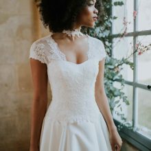 Robe de Mariée LAURE Pour un Oui By Cymbeline Boutique Paris Robe de Mariée LAURE Pour un Oui By Cymbeline Boutique Paris