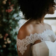 Robe de Mariée LAURE Pour un Oui By Cymbeline Boutique Paris Robe de Mariée LAURE Pour un Oui By Cymbeline Boutique Paris