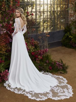 COX wedding dress La Sposa Collection 2022| Boutique Paris