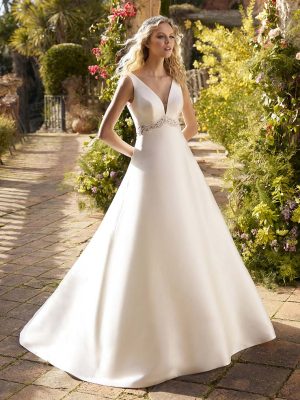 MEYRICK wedding dress La Sposa Collection 2022| Boutique Paris
