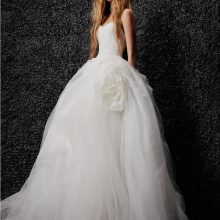 Robe de Mariée ALIZEE Vera Wang Collection 2022: Boutique Paris