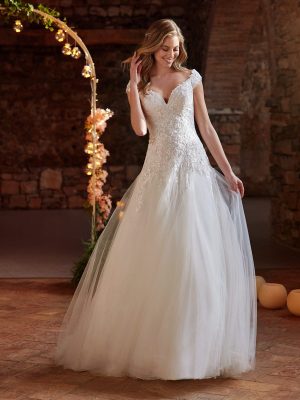 Robe de Mariée DRAGOSTE White One Collection 2022 | Boutique Paris