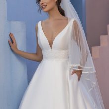 SENNA wedding dress White One Collection 2022 | Boutique Paris SENNA wedding dress White One Collection 2022 | Boutique Paris