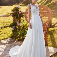 YEU wedding dress White One Collection 2022 | Boutique Paris