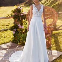 YEU wedding dress White One Collection 2022 | Boutique Paris