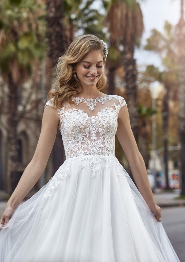 DAZE wedding dress White One Collection 2023 | Boutique Paris