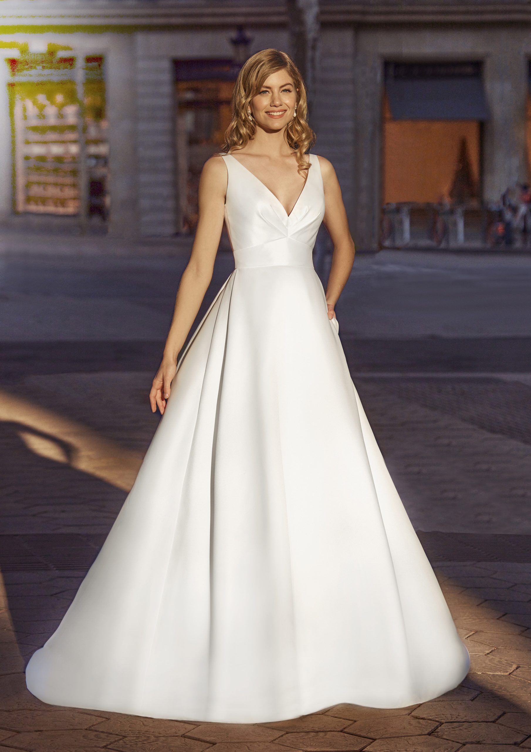 Robe de Mariée ECLAT White One Collection 2023 Robe de Mariée ECLAT White One Collection 2023