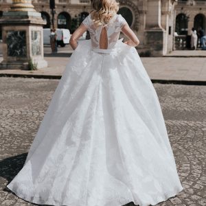 RAFFINEE Cymbeline wedding dress collection2023: Paris Boutique