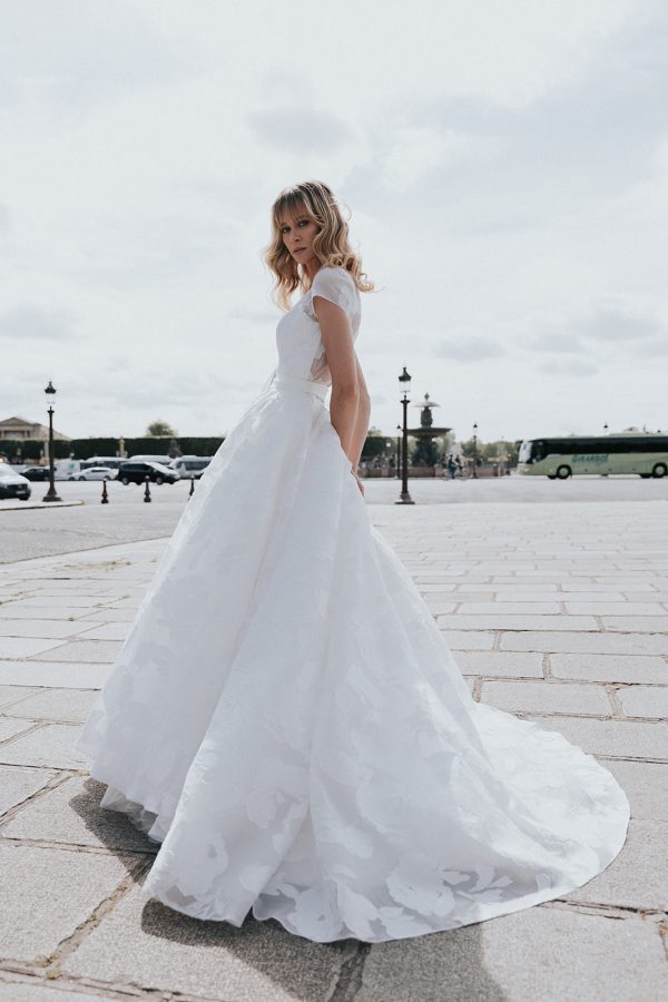 Robe de Mariée RAFFINEE Cymbeline Collection 2023: Boutique Paris