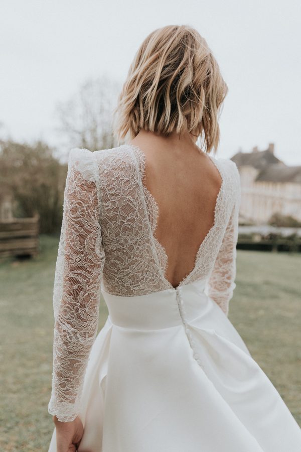 REVELATION Cymbeline wedding dress collection2023: Paris Boutique REVELATION Cymbeline wedding dress collection2023: Paris Boutique