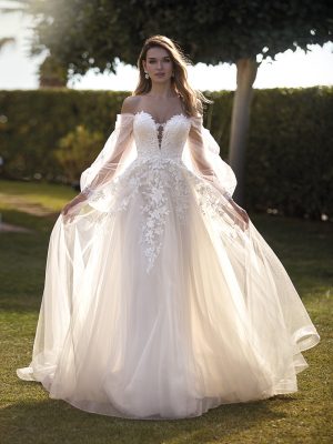 MILENA wedding dress White One Collection 2023 | Boutique Paris