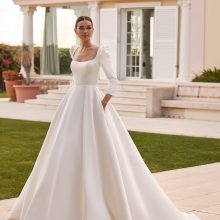 BERTHA wedding dress San Patrick Collection 2024| Boutique Paris BERTHA wedding dress San Patrick Collection 2024| Boutique Paris