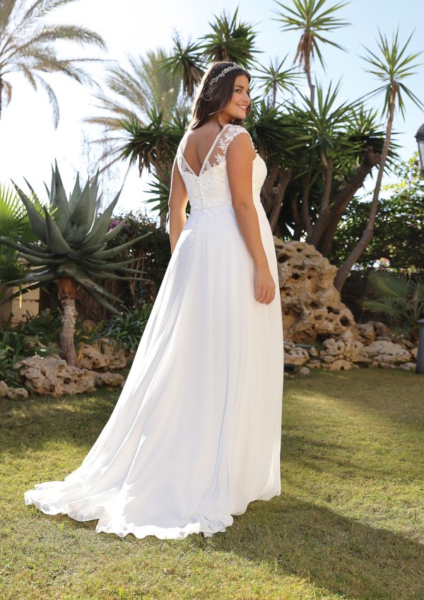 LUCASTA wedding dress White One Collection 2024 | Boutique Paris LUCASTA wedding dress White One Collection 2024 | Boutique Paris