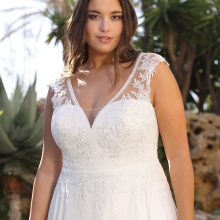 LUCASTA wedding dress White One Collection 2024 | Boutique Paris LUCASTA wedding dress White One Collection 2024 | Boutique Paris