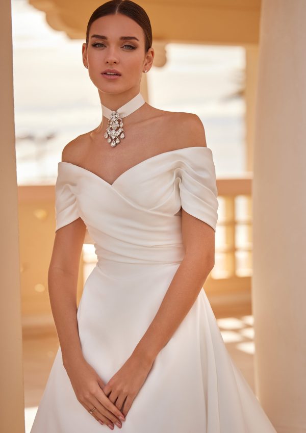 ORIANNE wedding dress San Patrick Collection 2024| Boutique Paris ORIANNE wedding dress San Patrick Collection 2024| Boutique Paris