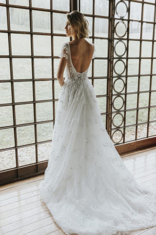 ROBINE Cymbeline wedding dress : Boutique Cymbeline Paris 15 ROBINE Cymbeline wedding dress : Boutique Cymbeline Paris 15