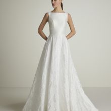 CARRA wedding dress San Patrick Collection 2025| Boutique Paris