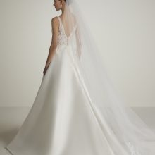ELEGANZA wedding dress San Patrick Collection 2025| Boutique Paris ELEGANZA wedding dress San Patrick Collection 2025| Boutique Paris