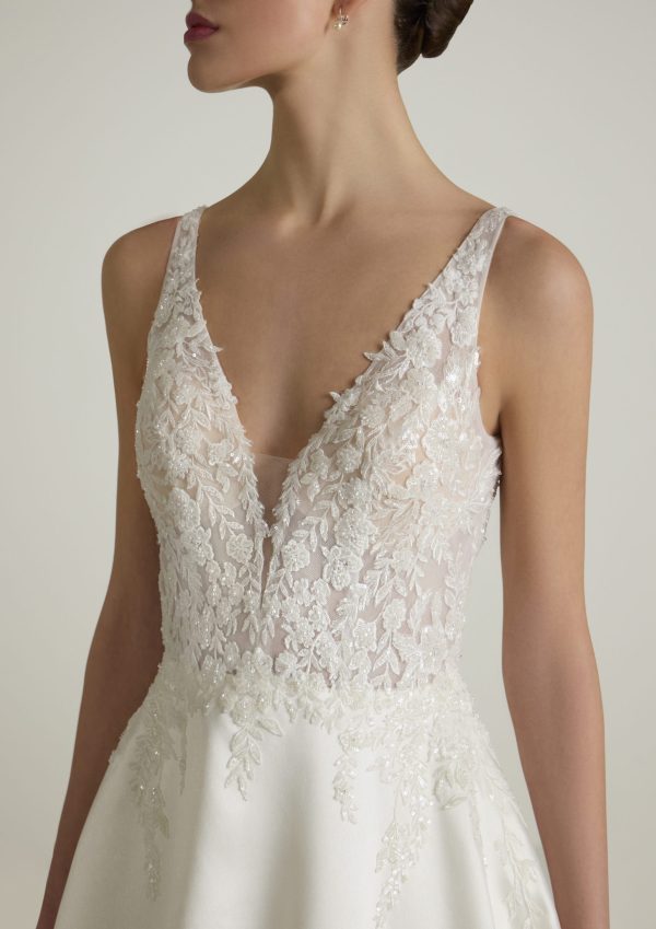 Robe de Mariée ELEGANZA San Patrick Collection 2025| Paris Robe de Mariée ELEGANZA San Patrick Collection 2025| Paris