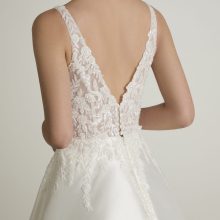 Robe de Mariée ELEGANZA San Patrick Collection 2025| Paris Robe de Mariée ELEGANZA San Patrick Collection 2025| Paris