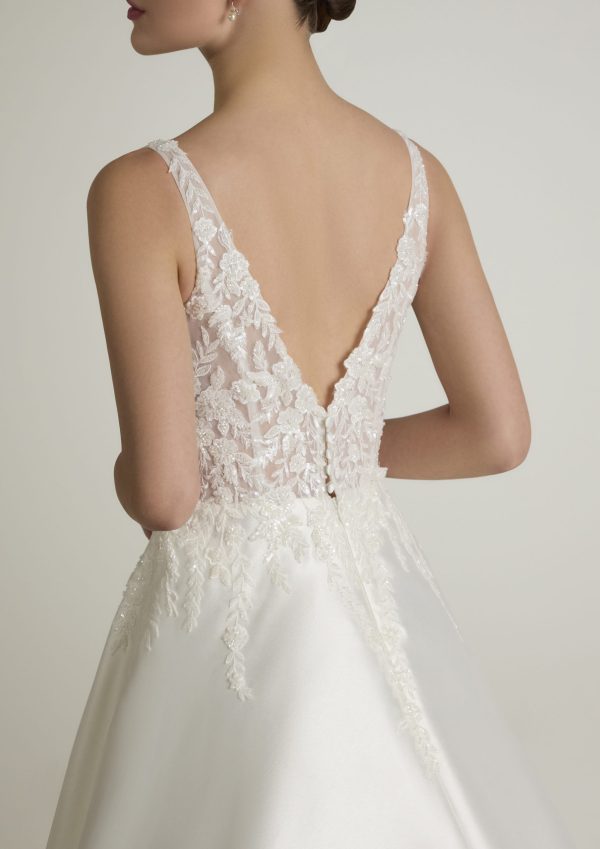 Robe de Mariée ELEGANZA San Patrick Collection 2025| Paris Robe de Mariée ELEGANZA San Patrick Collection 2025| Paris