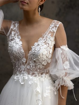 TARA Cymbeline wedding dress 2025 Collection: Boutique Cymbeline Paris 15