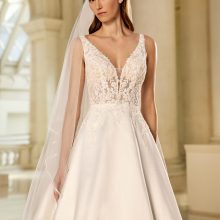 ELEGANZA wedding dress San Patrick Collection 2025| Boutique Paris ELEGANZA wedding dress San Patrick Collection 2025| Boutique Paris