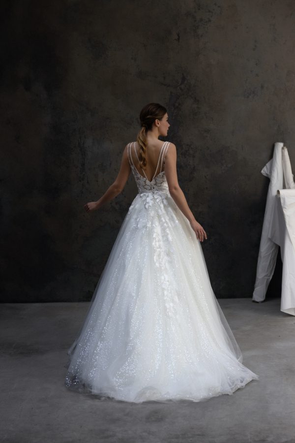 Robe de Mariée TRAVIATA Cymbeline Collection 2025| Paris 15 Robe de Mariée TRAVIATA Cymbeline Collection 2025| Paris 15