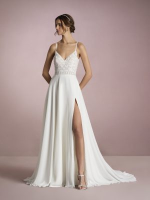 Robe de Mariée DOMO White One Collection 2025| Boutique Paris