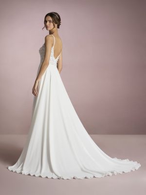 Robe de Mariée DOMO White One Collection 2025| Boutique Paris
