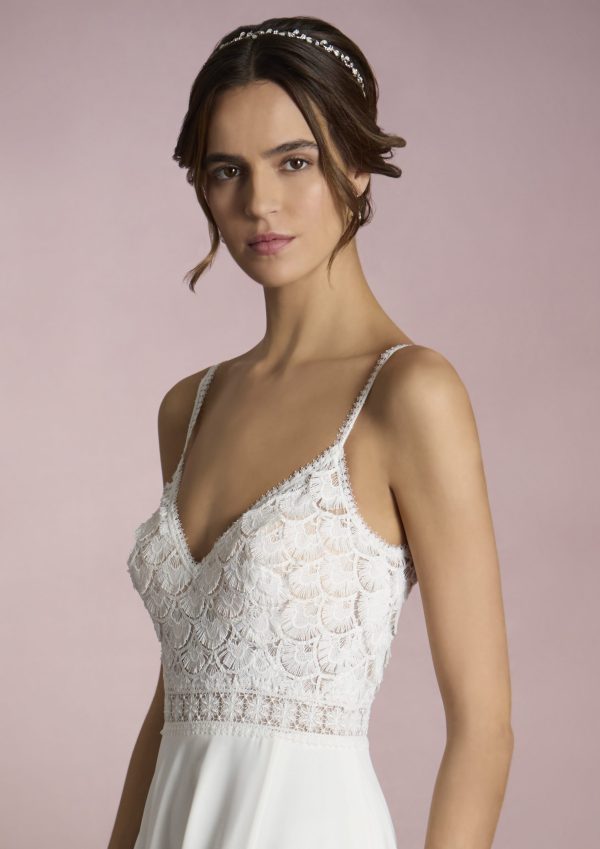 DOMO wedding dress White One Collection 2025 | Boutique Paris