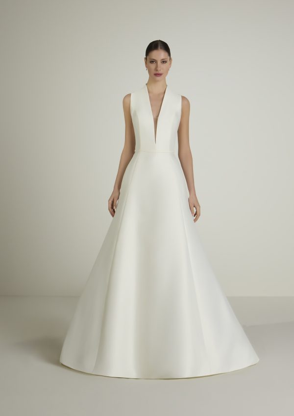 FELICITAD wedding dress San Patrick Collection 2025| Boutique Paris