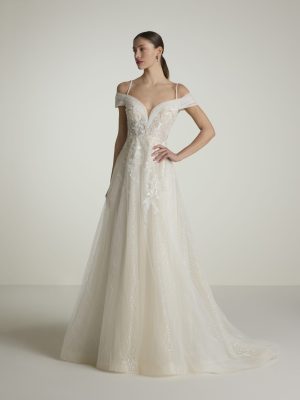 FIABA wedding dress San Patrick Collection 2025| Boutique Paris