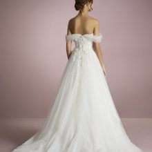 Robe de Mariée ISA White One Collection 2025| Boutique Paris