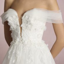 Robe de Mariée ISA White One Collection 2025| Boutique Paris