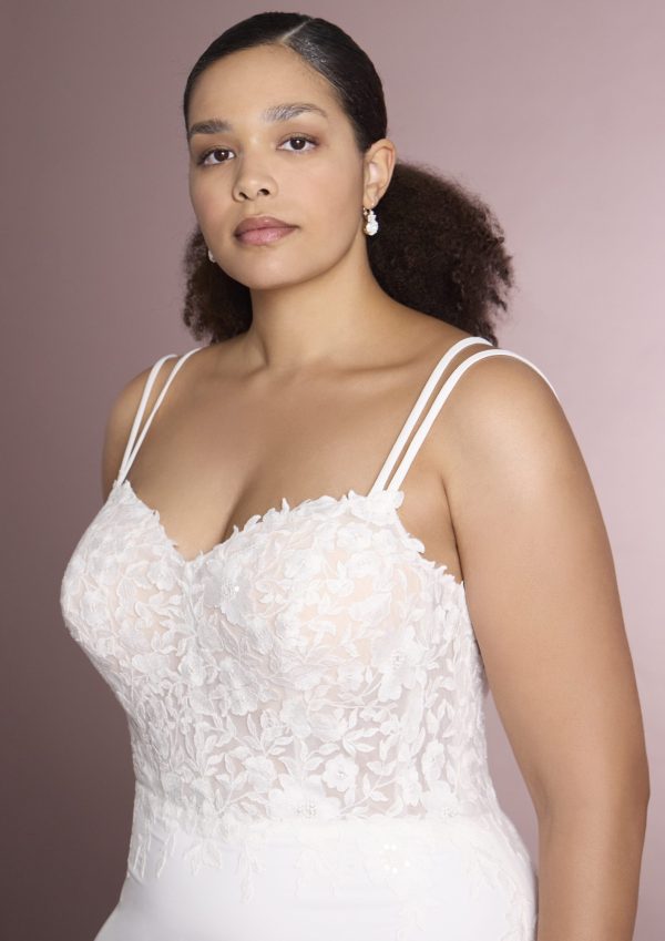 JUJI wedding dress White One Collection 2025 | Boutique Paris