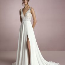 KUKI wedding dress White One Collection 2025 | Boutique Paris KUKI wedding dress White One Collection 2025 | Boutique Paris