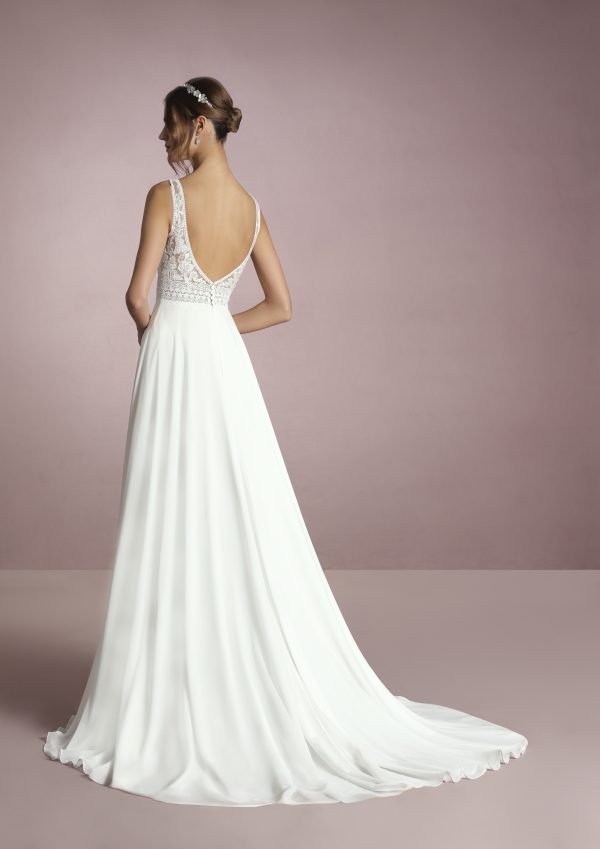 KUKI wedding dress White One Collection 2025 | Boutique Paris KUKI wedding dress White One Collection 2025 | Boutique Paris