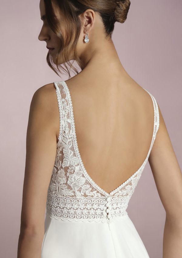 KUKI wedding dress White One Collection 2025 | Boutique Paris KUKI wedding dress White One Collection 2025 | Boutique Paris