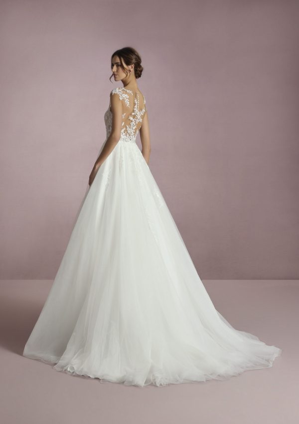 PAO wedding dress White One Collection 2025 | Boutique Paris