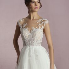 Robe de Mariée PAO White One Collection 2025| Boutique Paris Robe de Mariée PAO White One Collection 2025| Boutique Paris