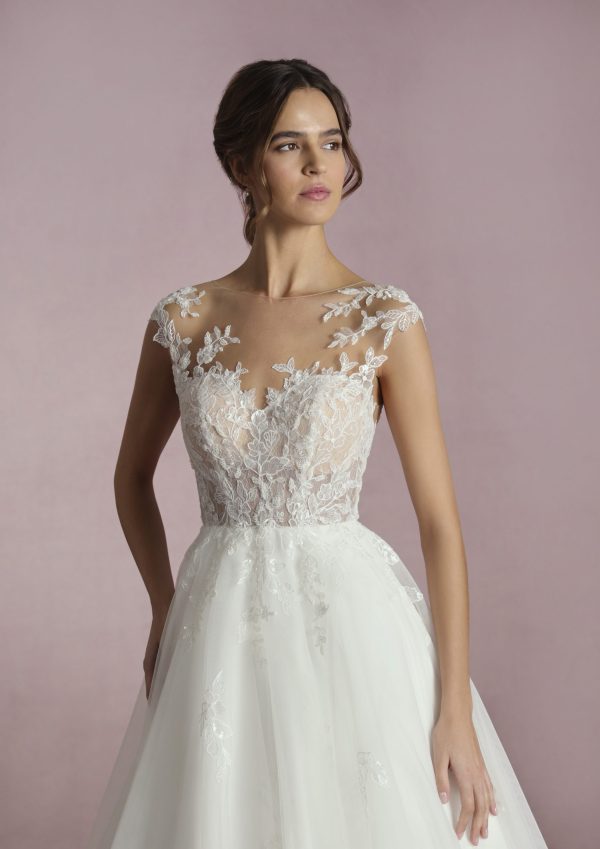 PAO wedding dress White One Collection 2025 | Boutique Paris