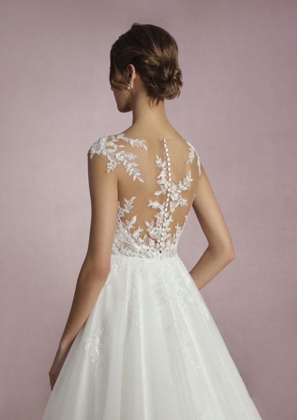 Robe de Mariée PAO White One Collection 2025| Boutique Paris Robe de Mariée PAO White One Collection 2025| Boutique Paris