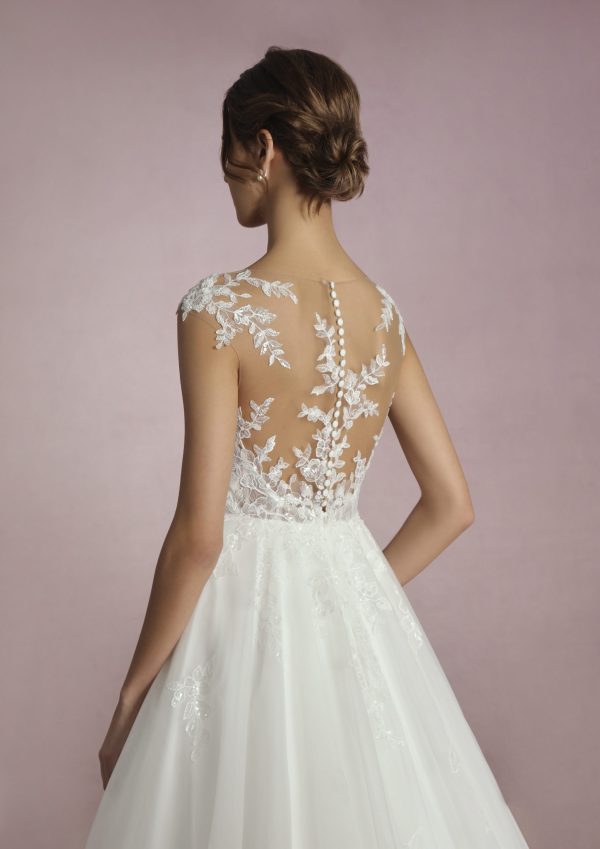 PAO wedding dress White One Collection 2025 | Boutique Paris