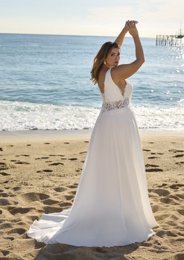 SAX wedding dress White One Collection 2025 | Boutique Paris