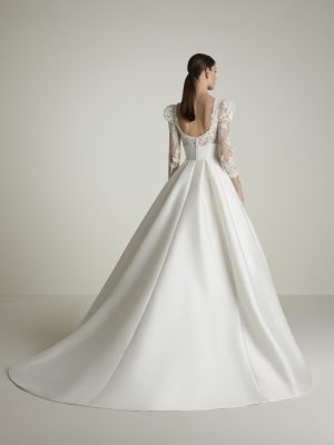 SERENADA wedding dress San Patrick Collection 2025| Boutique Paris