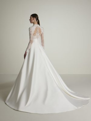 SOLANCE wedding dress San Patrick Collection 2025| Boutique Paris